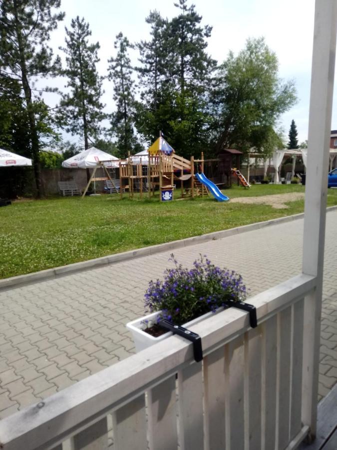 Old Tree Village & Restaurant Oswiecim Luaran gambar